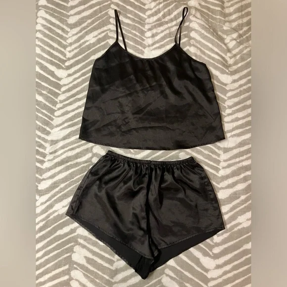 Black Satin Sleepwear Set - Picture 2 of 2
